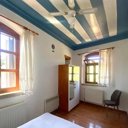 Keva Dogal Tarihi Tas Evler * Adatepe (Ayvacik)